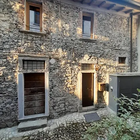 Πανσιόν Antica Calvasino Lezzeno